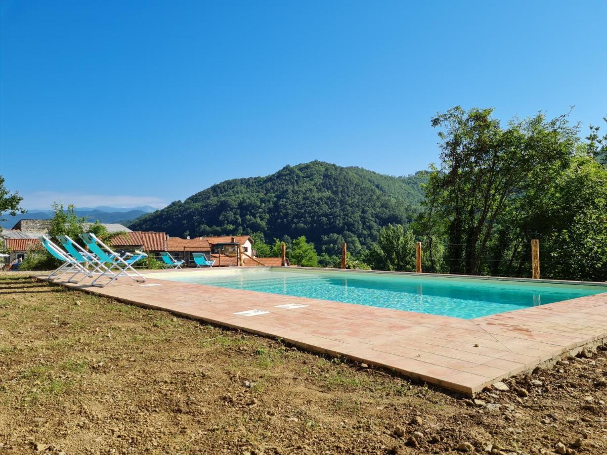 Le Case Nel Borgo Fivizzano Luaran gambar