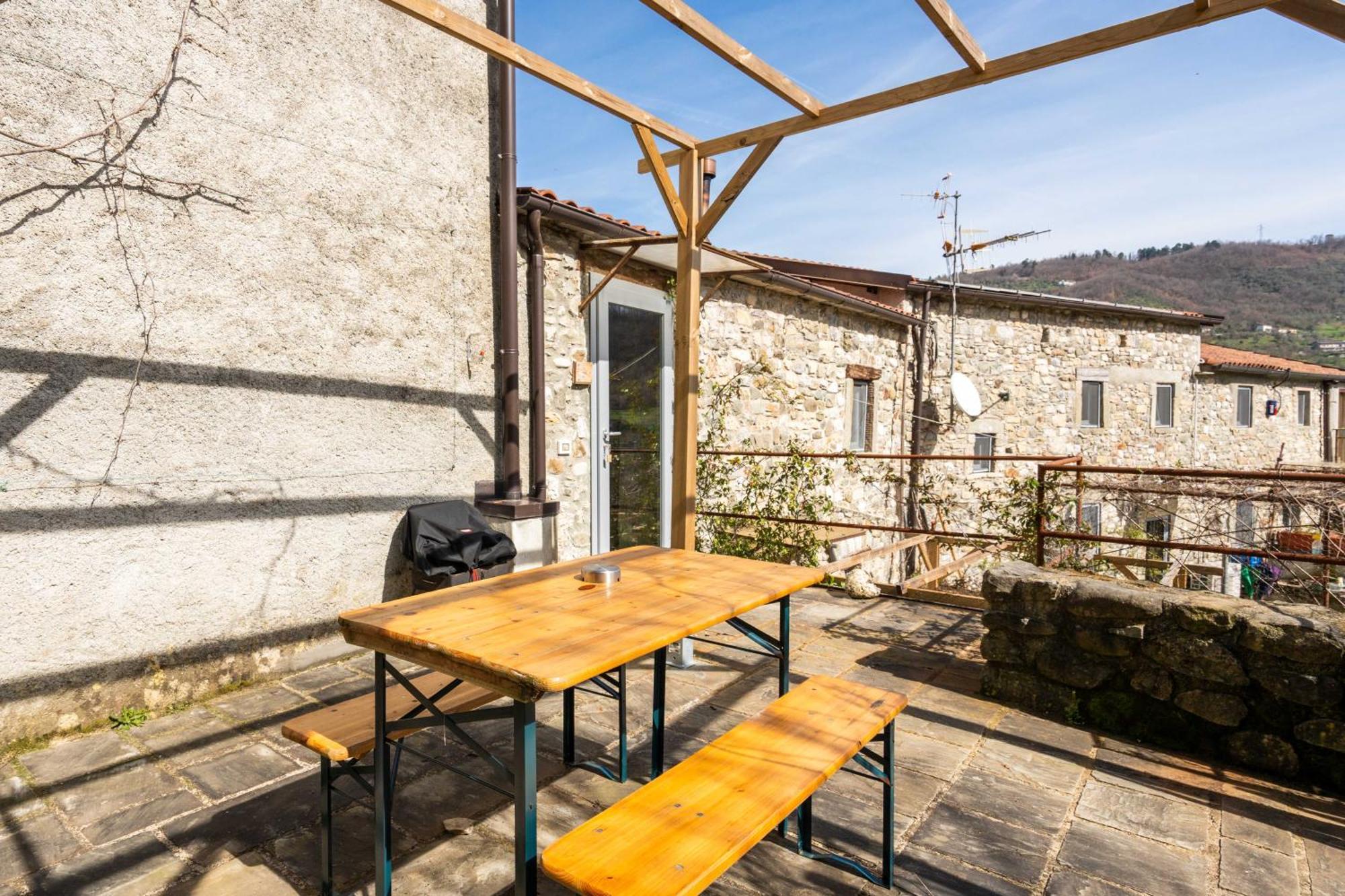 Le Case Nel Borgo Fivizzano Luaran gambar