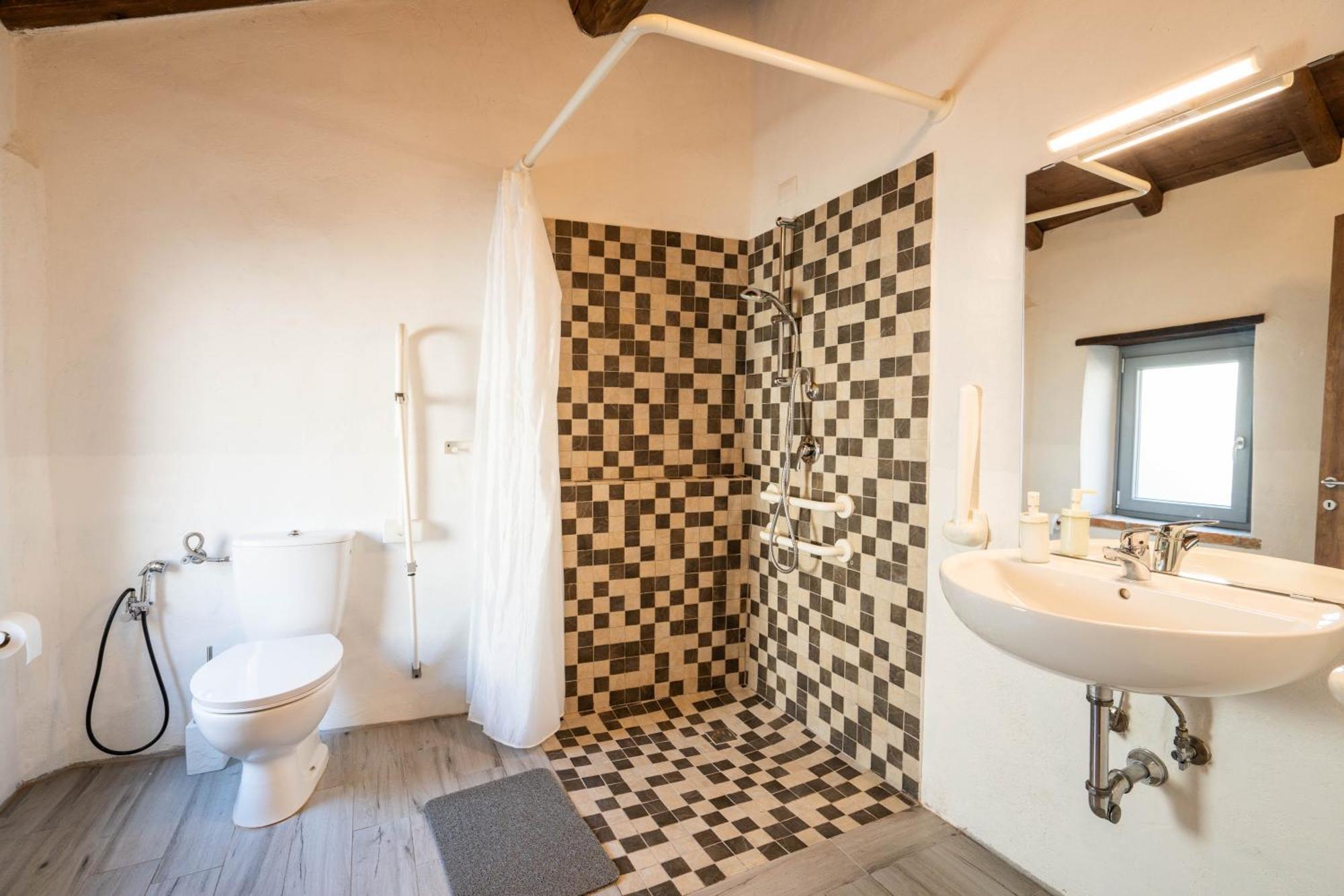 Le Case Nel Borgo Fivizzano Luaran gambar