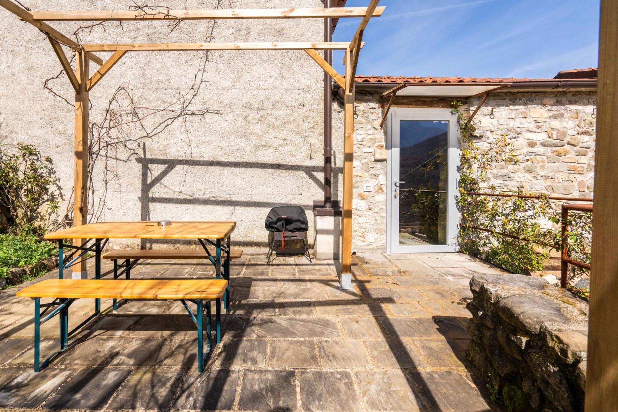 Le Case Nel Borgo Fivizzano Luaran gambar