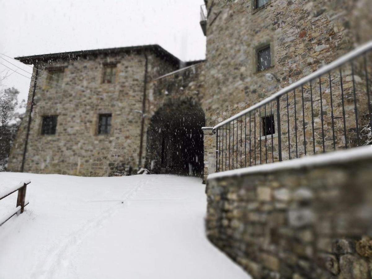 Le Case Nel Borgo Fivizzano Luaran gambar